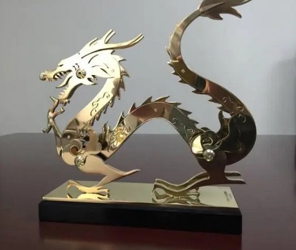 激光切割機在金屬藝術(shù)品精細(xì)雕刻中的應(yīng)用