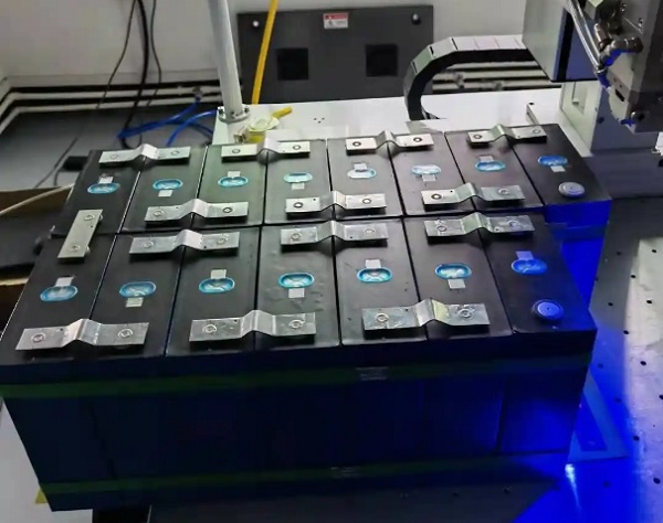 如何解決電池模組激光焊接機(jī)焊接高反射率材料的難題？