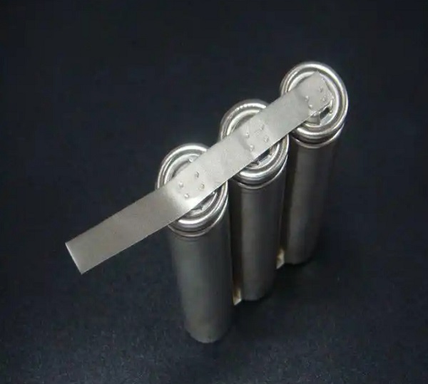 不同材質(zhì)的鋰電池極耳對鋰電池激光焊機(jī)有什么要求？